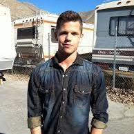 Tell me baby what we're gonna do,
I’ll make it easy, got a lot to lose. || Rol por MD y Mención|| #FreeRol