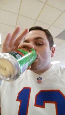 Buffalo Bills and Syracuse Orange fan by day.  Sleep enthusiast by night #BillsMafia