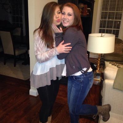 kaylafincher2's profile picture. All i want out of my life is tons of adventures to look back on
•RVA•