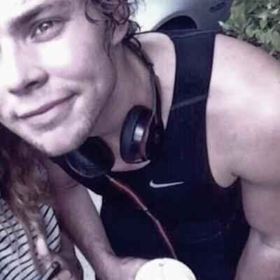 grandesafi's profile picture. @zodiaches