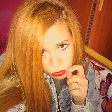 Administrativa,Esteticista y Peluquera:)