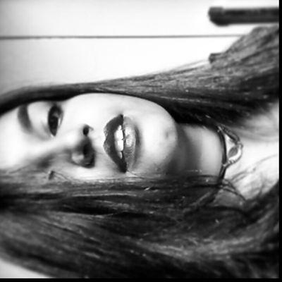 Nobody dies a virgin... the life fucks us all! :)
 I'm belieber n I love Miley Cyrus, 5sos/ @CaraQuici follow me 15/07/14