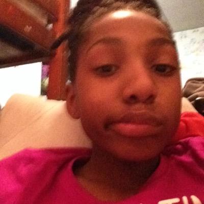 nikkicakes98's profile picture. 