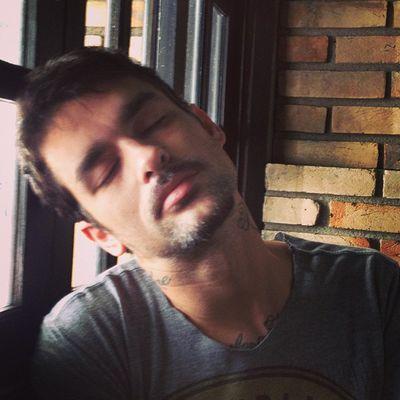 naiwwwww's profile picture. chasing rainbows