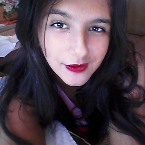 Baixinha e pequena