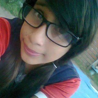 yo amo a los 5 enamorados  x la musica... y si soy coder  y que?!!! CD9