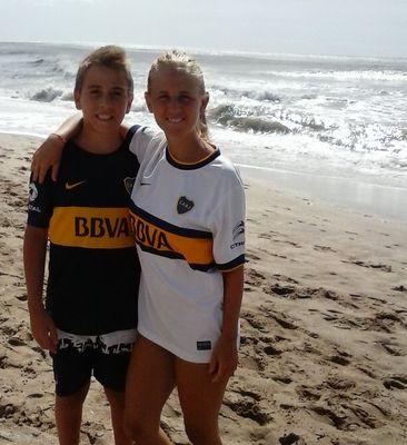 cooscarballo's profile picture. Con los ojos achinados, la sonrisa desplegada.