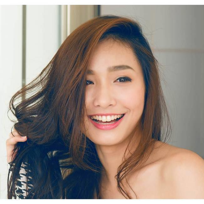 VenniceSmith's profile picture. Look up!