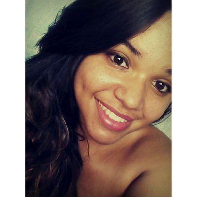  “Permita ser feliz ao lado das pessoas, mas não as transformem no centro da sua felicidade”