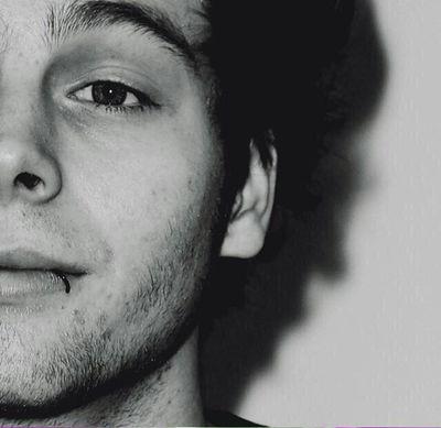 I'm punk rock i do what i want. ~ROWYSO~ I MEET CALUM & ASHTON!!