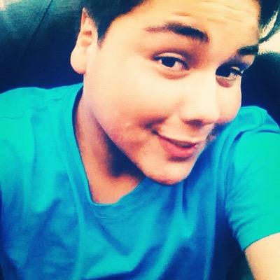 Chile 
Soltero
18 Años
Dance and music