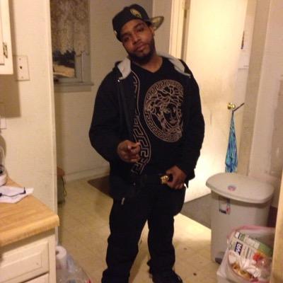 MrMoreBuckz's profile picture. Don't let discouragement set u bakk