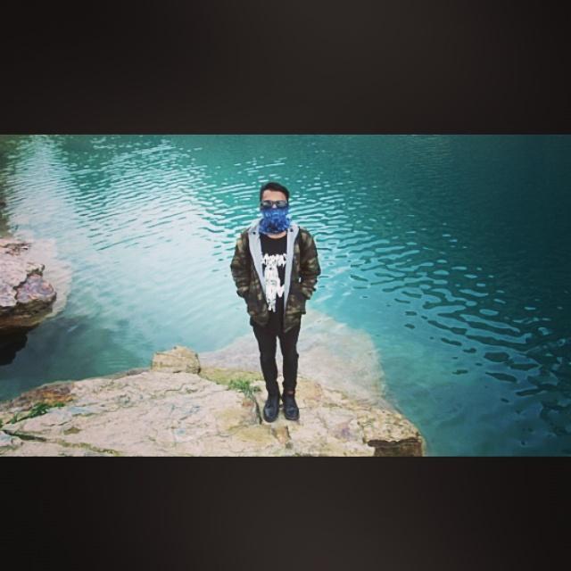 FHMLMN's profile picture. 