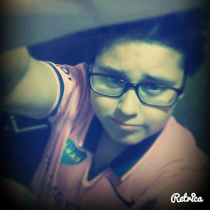 Em Hola Seguime Y Te sigoo :) Ah y soy del mas grande C.A.B.J :3