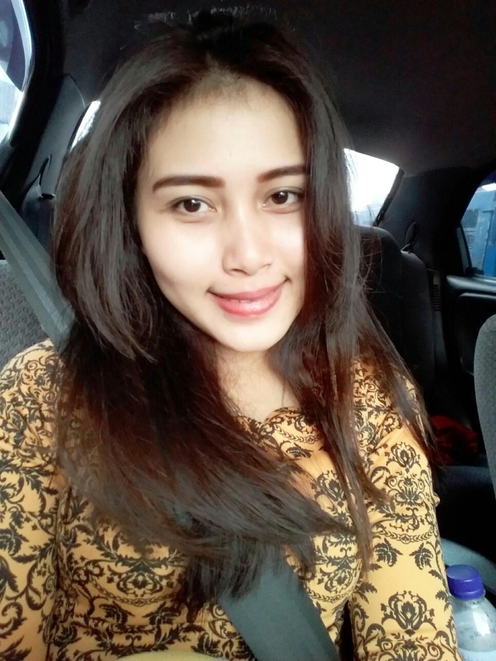 Kapasitas anda untuk mencela saya TIDAK LEBIH dari gonggongan anjing liar yg diikat lehernya ! Menyentak tapi TIDAK membuat saya JATUH dan BERLARI !