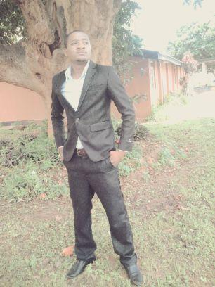 Avarage dude,avarage friends,Above avarage Rap skillz,Not yo avarage Mcee..