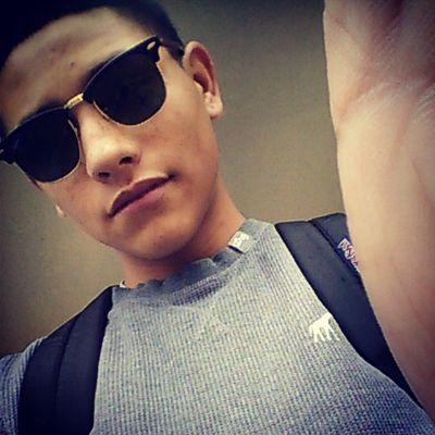 floressteveb14's profile picture. rgpi junior 
slowly getting sleeved✒