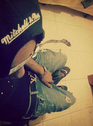 SOLTERO ME BEO MEJOR ASY  


ANDO SOLO ☺ IG GANTER_KING30X ♥