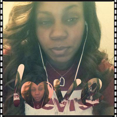 lshnkhs05's profile picture. 