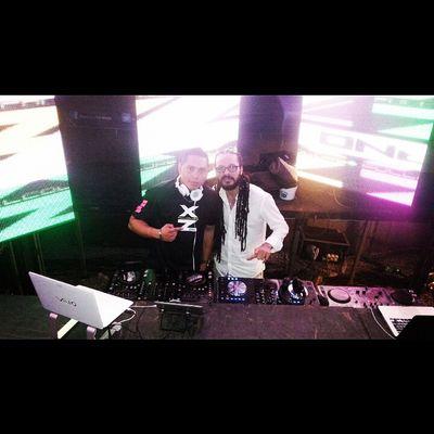 DJ & locutor de megamix90.5 , X Zone FC. instagram @djbryan507
