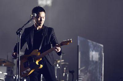 Chinese musician Bruce Liang.This twitter is his fans,not himself.
