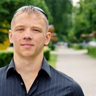 Официант ...Работаю -здесь: . Обертки от шоколадок .  Батик ,  Фокусы  ...