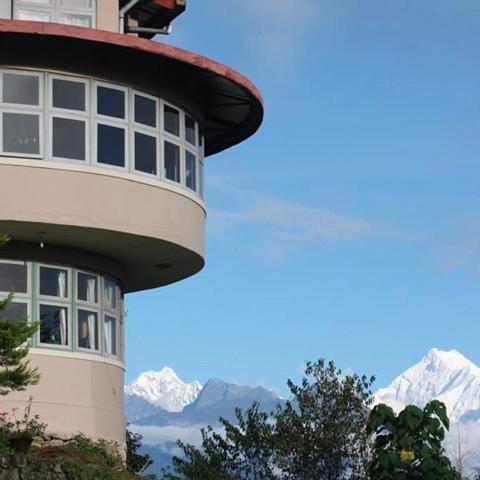 Taktse International School