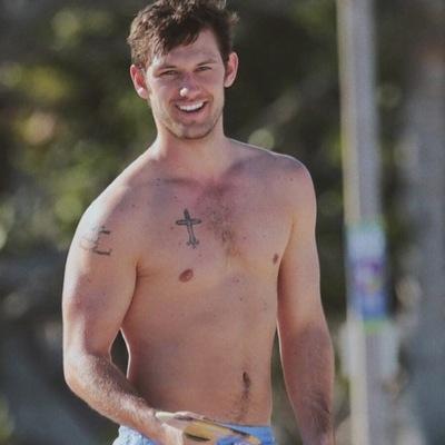 Alex Pettyfer Personal account.
