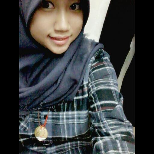 widiawwidiaw's profile picture. Impianku masih tinggi. Tolong teruslah menemaniku untuk bisa menggapainya, tanpamu semua tidak akan bisa tercapai, Bu. :')