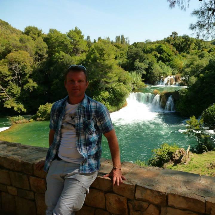 Hello,
My name is Darijo (engl. Dario) and I am a licensed tourist guide in Croatia.