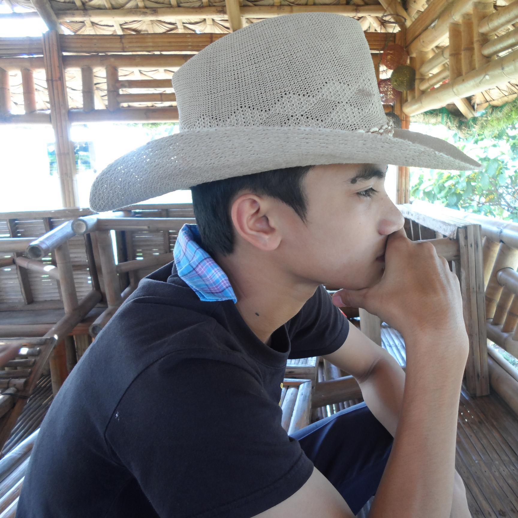 _justinelouis's profile picture. PANTY DROPPER!!!