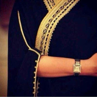 ‏خبله راقيه مرجوجه واحب احترام الآخرين حتى ولوكانو سذجه حكمتي في الحياه {من راقب الناس مات هما} اتشرف بكم   الخاص:بلوووك