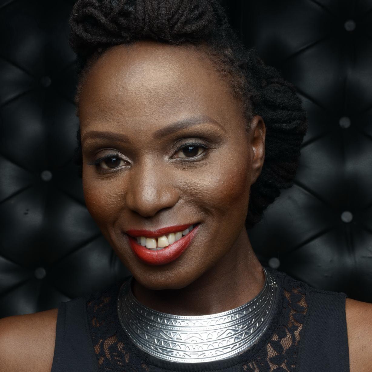 Live TV talk show Tues/Wed SKY 182 hosted by Pauline Long. Viewers share their comments live on air by calling 02088080693. Watch online http://t.co/V7S1tZws6d