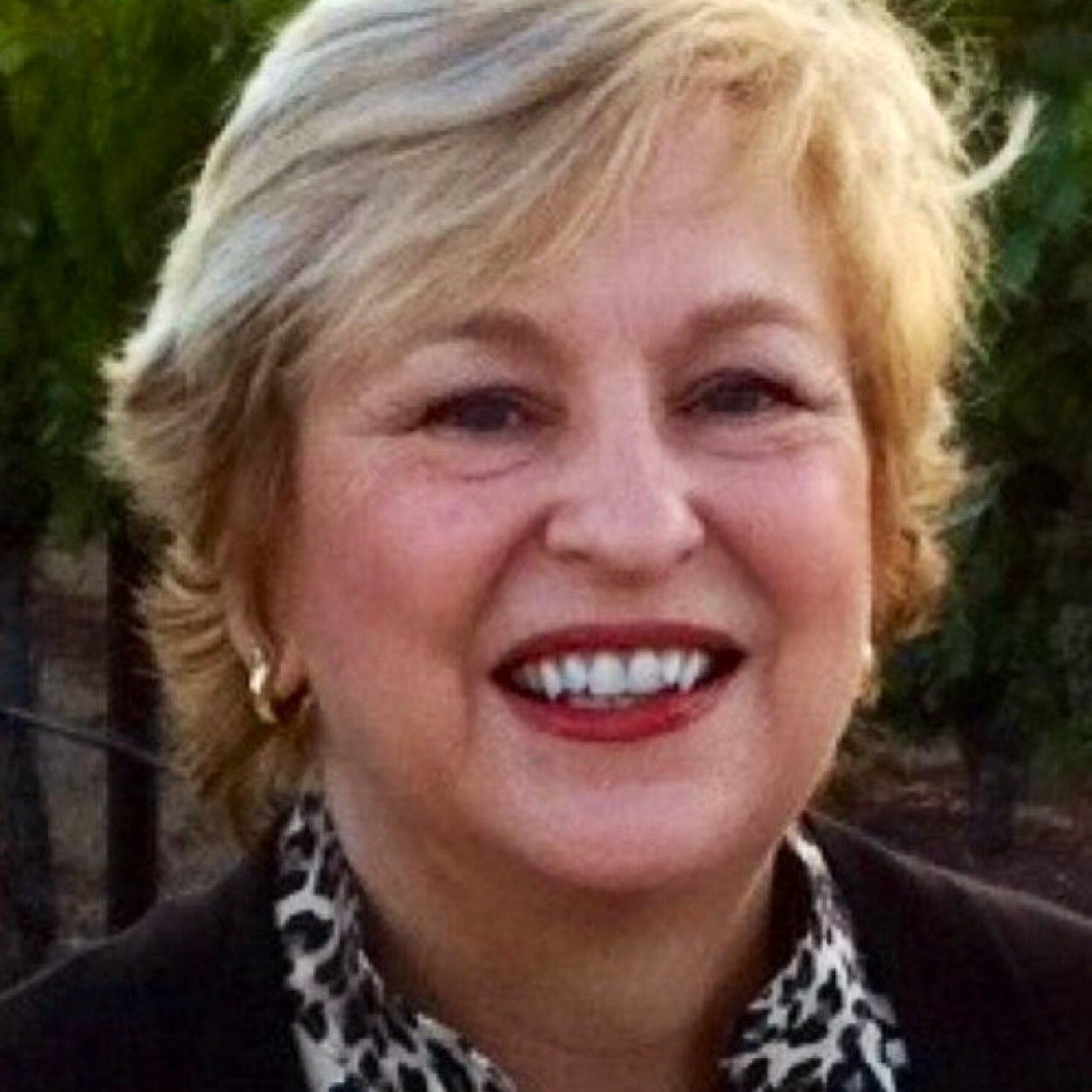 weeks_lauramac's profile picture. 