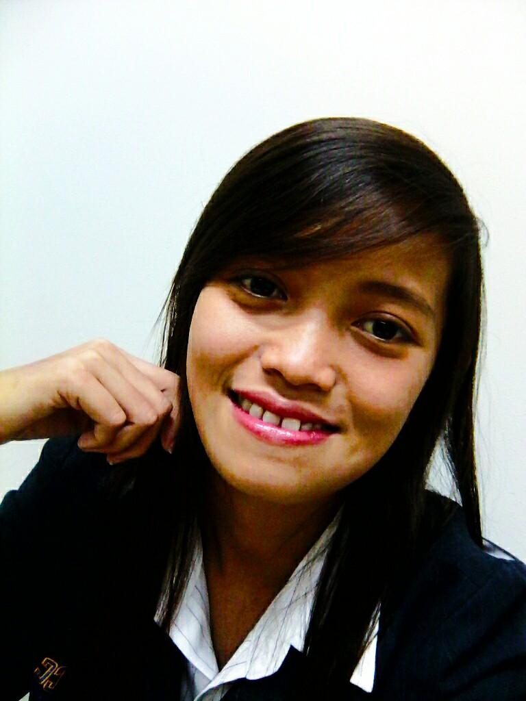 Follow me & I'll Follow u back but if you are going to click the unfollow button, I'll also do the same :)) :* maldita pero mabait :p https://t.co/m3TKmEb9mb :D