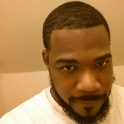 zazaroberson's profile picture. 