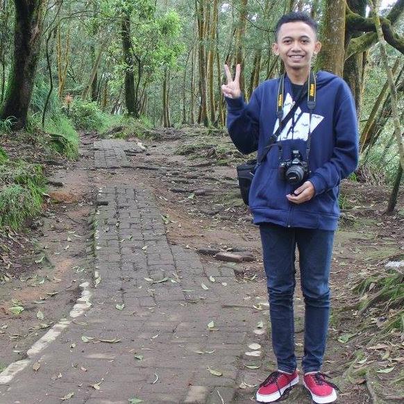 Taponk182's profile picture. +182 | +44
http://t.co/i1YxdD1L5U