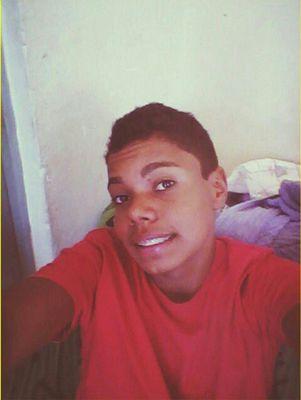 fabioandre7's profile picture. as vezes um foda-se resolve tudo...