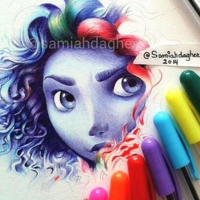قد تكون حياتنا جميله لكن الاجمل ان نكون فيها مثل مانريد وليس مثل مايريده غيرنا، هذه حياتي تسوقها قيود الحياة ولكن مازلت اتنفس