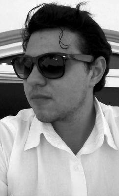 YaYoElForaneo's profile picture. Soy simplemente una persona mas, pero muy diferente al resto. ♊