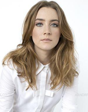 Me insertaron a Wanda pero ahora soy humana.Quiero mucho a Wanda.Parte de la resistencia.Hermana de Jamie y novia de Jared.