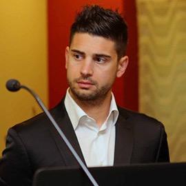 LucaCracco's profile picture. io e il mio mondo...fatto di amore, di un bimbo, di amici, un pallone, qualche birretta, di tanta felicità e.. di un pezzo di Asiago!