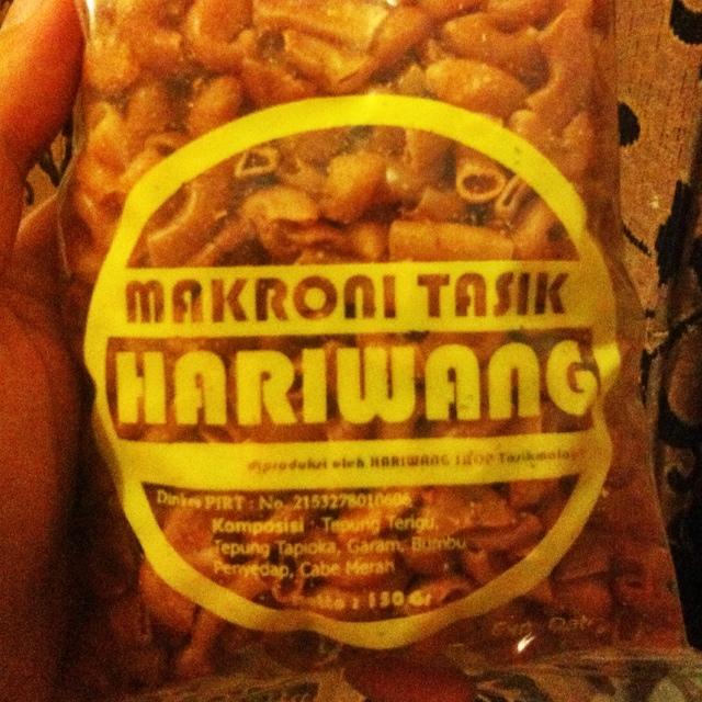 Jual aneka macam snack (makroni tasik, kentang mustofa, opak singkong, cendol keju, keripik kentang)

Reseller or Dropshiper hubungi:
085221600001 / 328740C1
