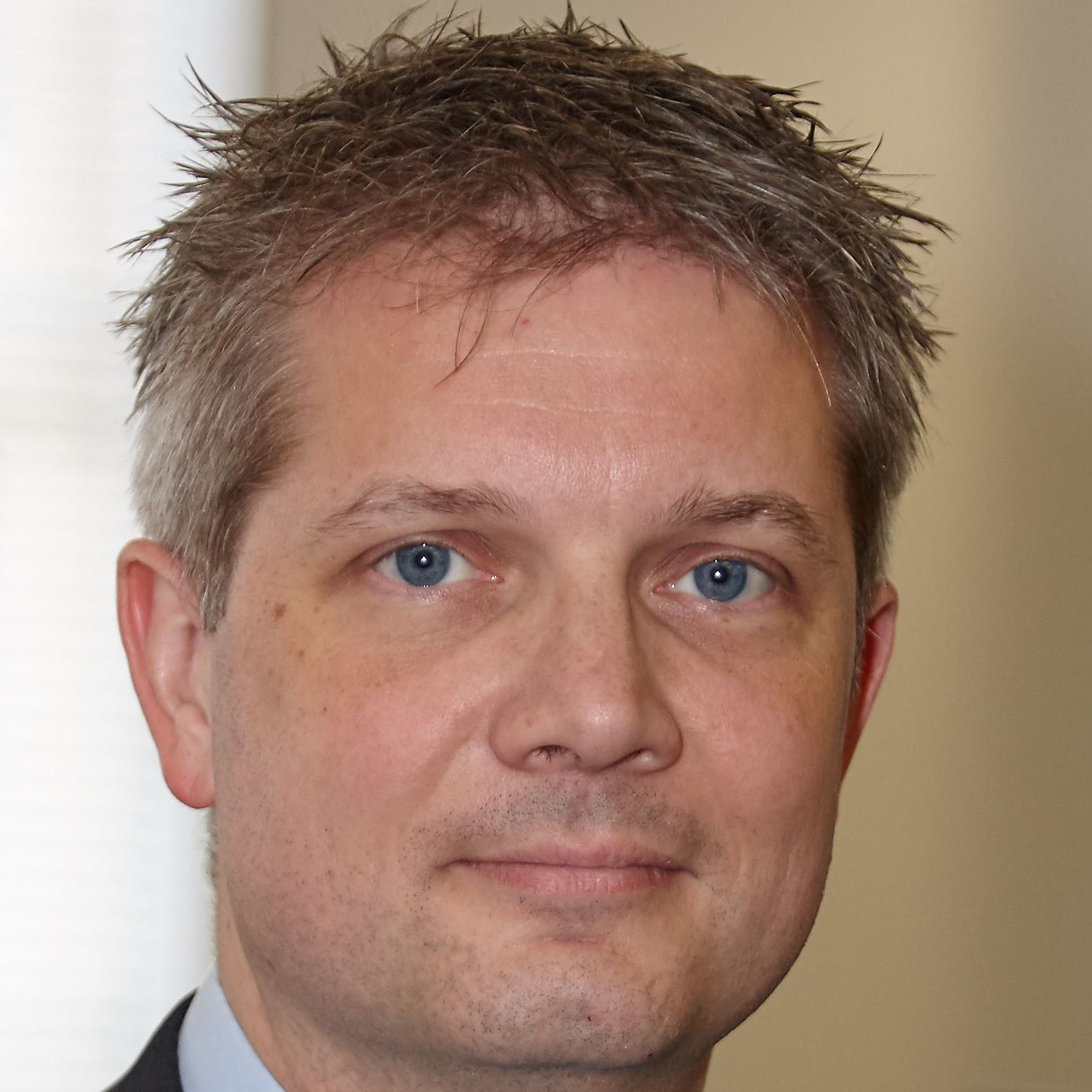 Consulting: MVNOs, auctions, infrastructure sharing, pricing | Analytics: cloud & distributed big/medium data | Interim Management: leadership, transformation