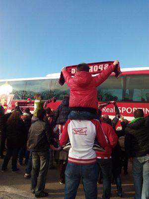 bomberomil's profile picture. En Gijón solo Sporting. Asturias rojiblanca. Fuck Farsa y Mandril