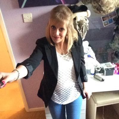 mijtess's profile picture. Im a Hardcore zombie Films/Game lover  ,Web geek,  Love kebab's3 Music Big rage, Mostly into Have Metal