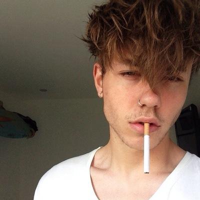 ⠀⠀⠀⠀⠀⠀un peu d'ordre, s'il vous plait.