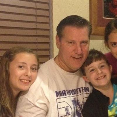 mhslarrytucker's profile picture. Marist High School principal l Chicago l #handsonlearning