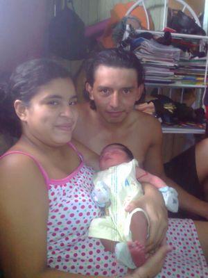 mi bebe es muy bello y me siento bendecida x tenerlo:)