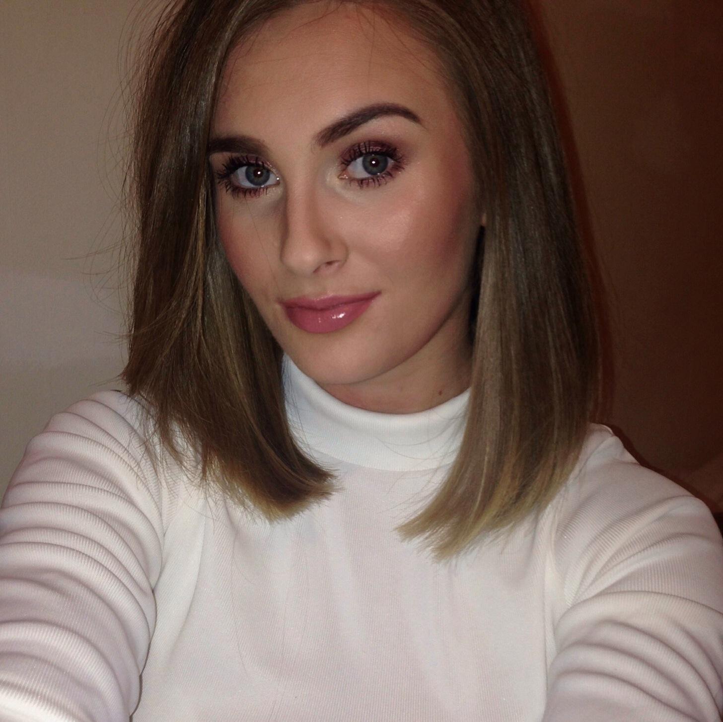 molly_ac's profile picture. 